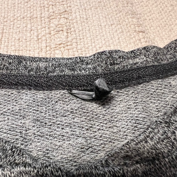 Volcom Sweater - Picture 3 of 5